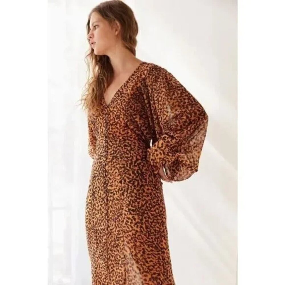 C/Meo Collective Apparent Long Sleeve Dress With An All Over Abstract Animal Pri - Picture 9 of 9